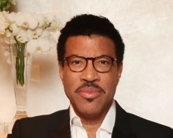 WHAT IS THE ZODIAC SIGN OF LIONEL RICHIE?